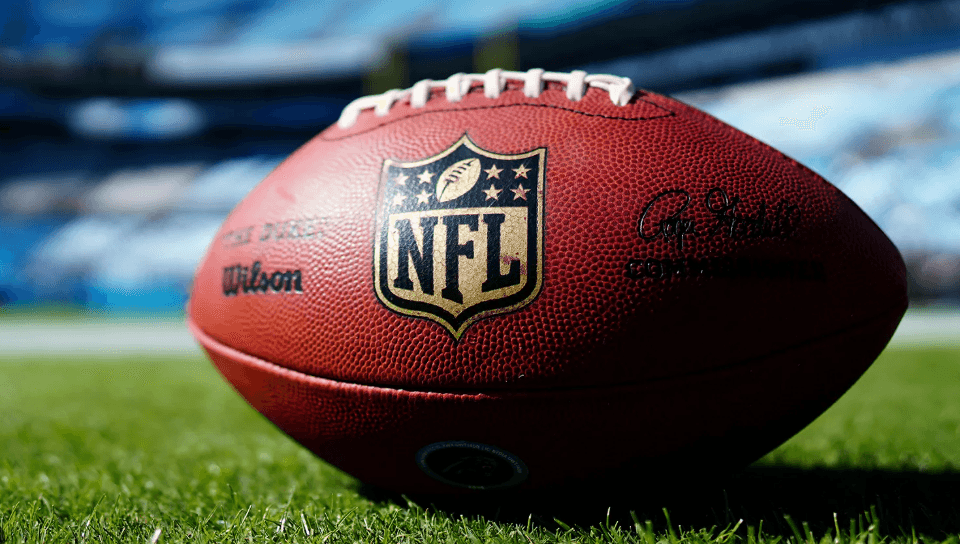 NFL DFS Picks - Projections & Player Analysis